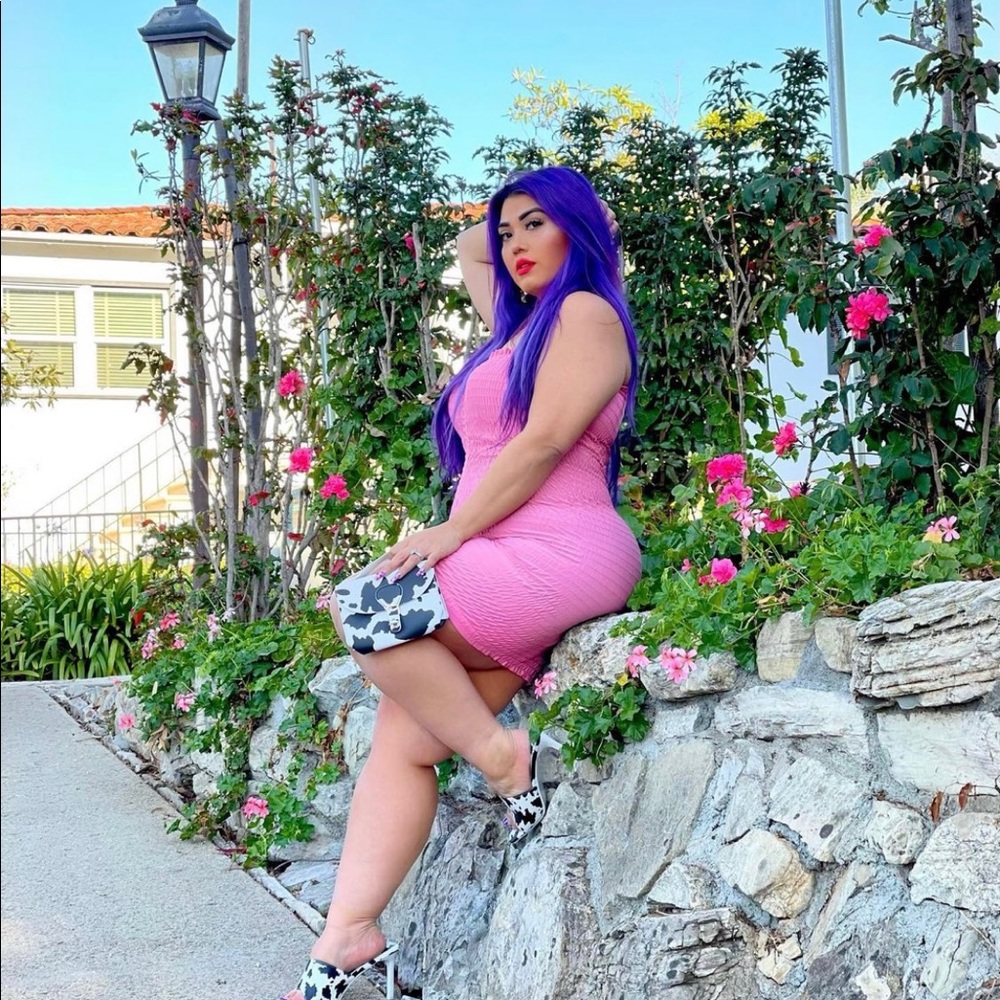 Pink stretchy dress